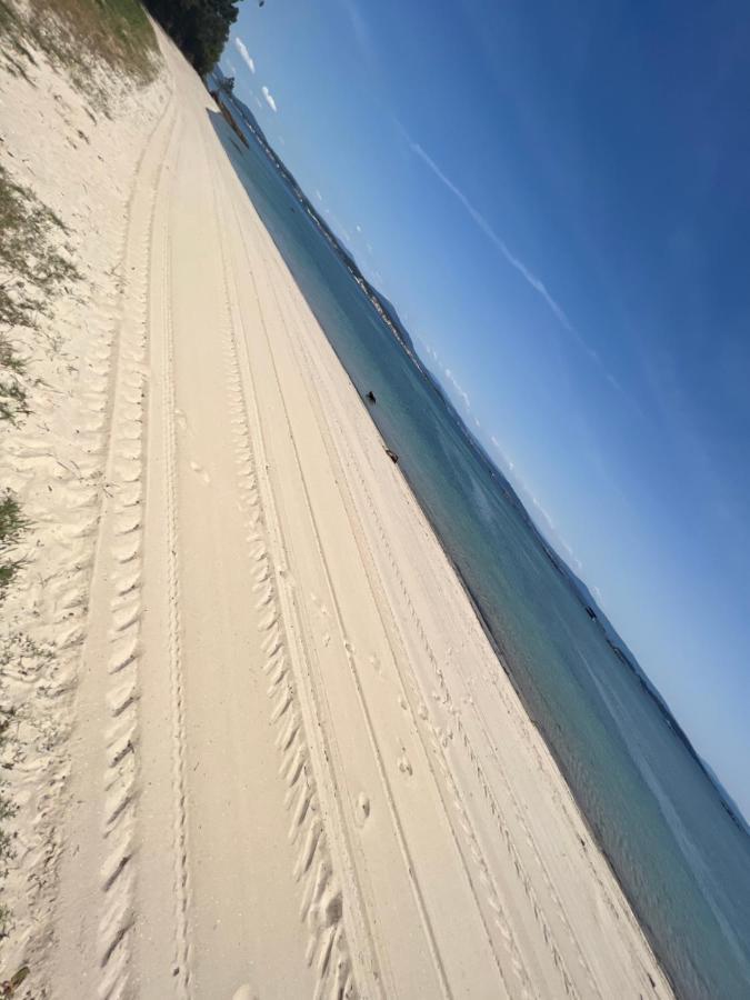 El Nido Apartment โปบราโดคารามิงยาล ภายนอก รูปภาพ
